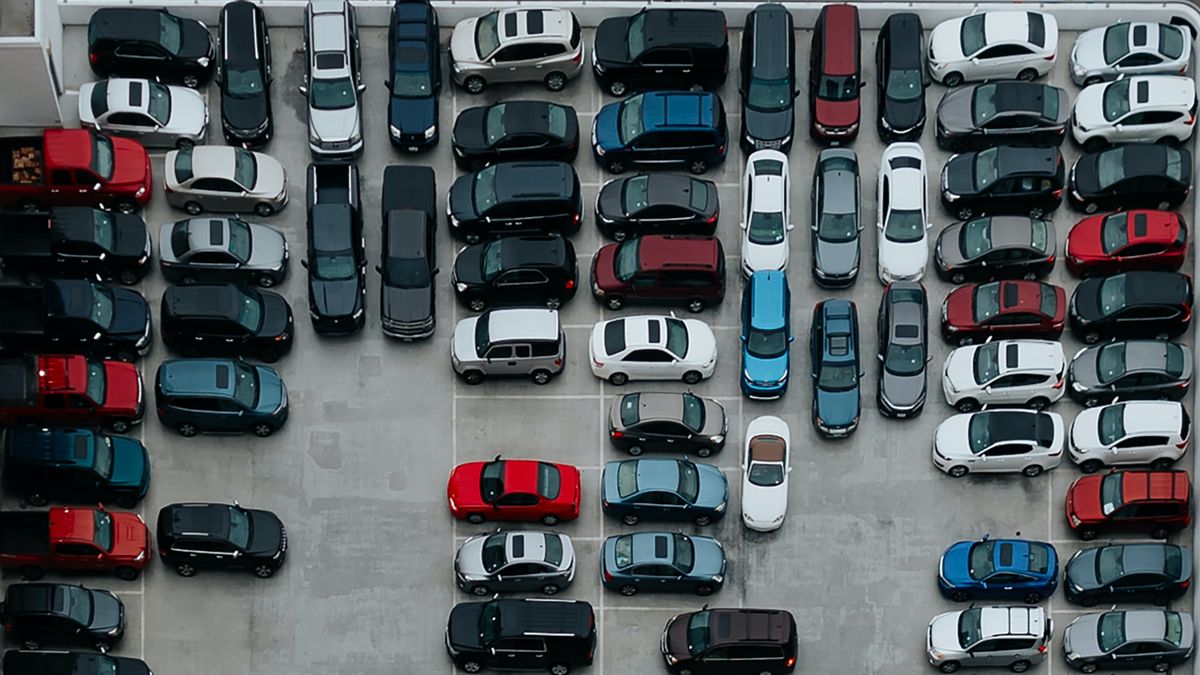 Prachatice vybudují na sídlištích desítky parkovacích míst